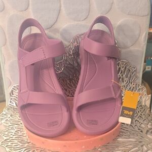 Teva Hurricane Drift Lilac Sandals with Adjustable Straps